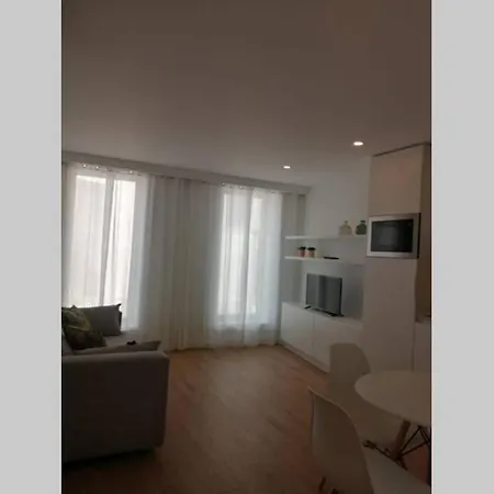 Cais De Apresentacao No Coracao De Apartment